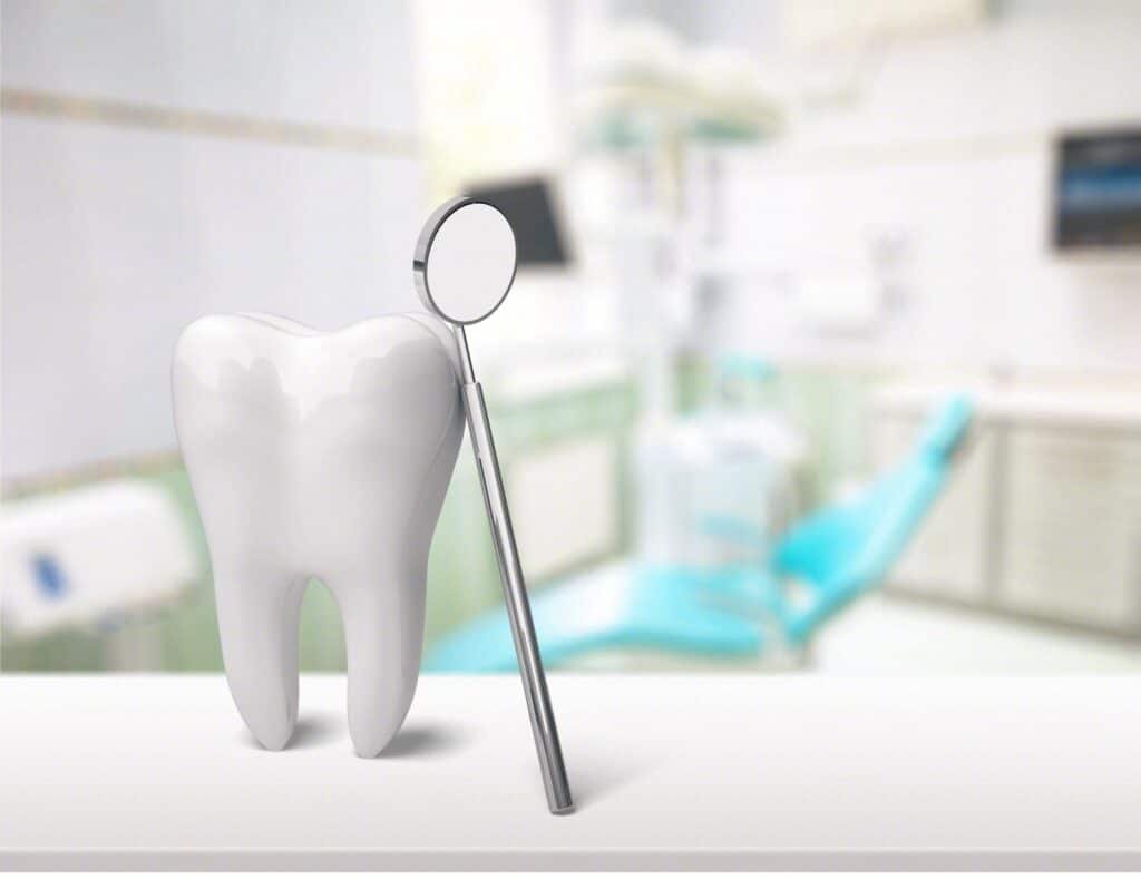 男子一次拔除23颗牙并种植12颗,13天后不幸身亡