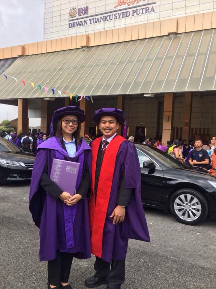 Dr Julie Ng 执照认证