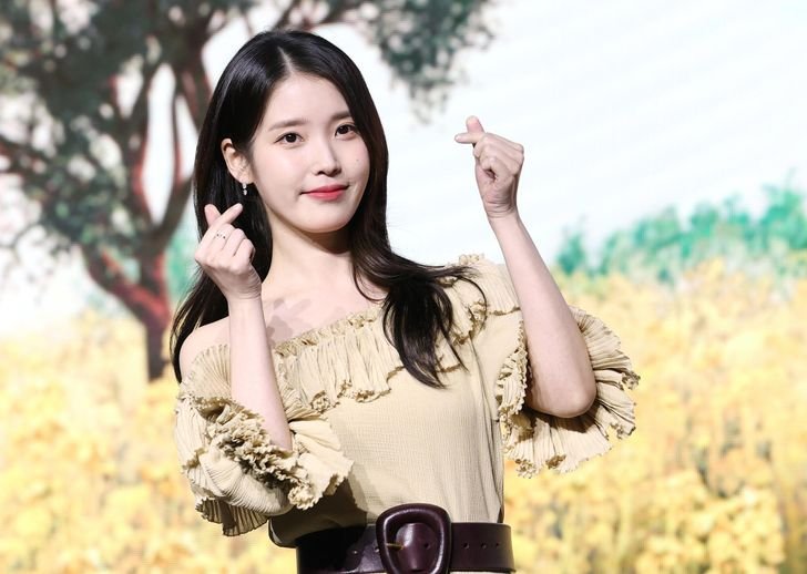 IU